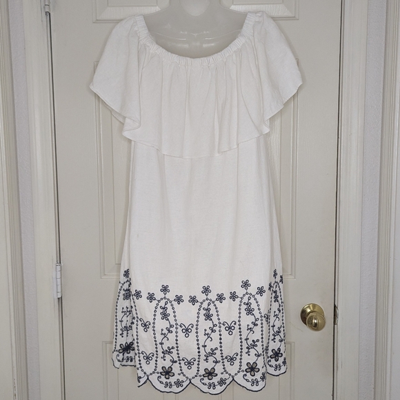Old Navy Dresses & Skirts - Linen Blend Embroidered Eyelet Floral Dress White M‎